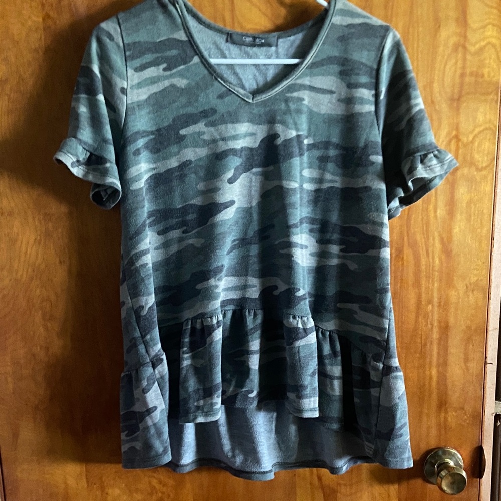 Camo Ruffle Hem Short Sleeve Top